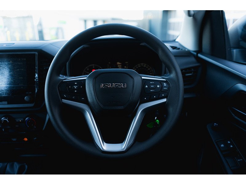 Used Isuzu D-Max 2025 for sale - 76884483: Photo 32