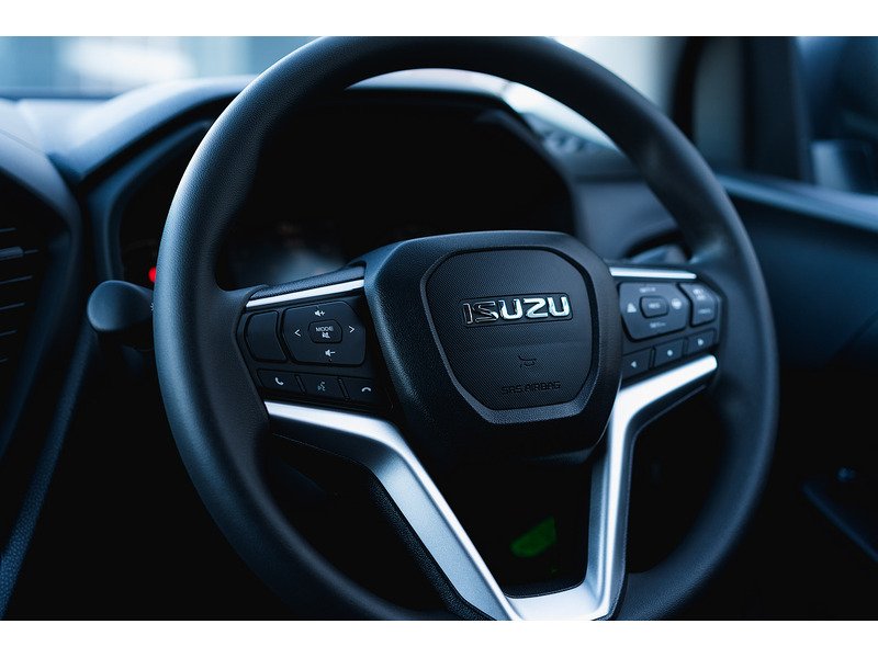 Used Isuzu D-Max 2025 for sale - 76884483: Photo 37