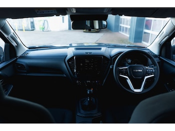 Used Isuzu D-Max 2025 for sale - 76884483: Photo