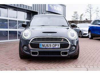 Used MINI Hatch 2019 for sale - 76825783: Photo