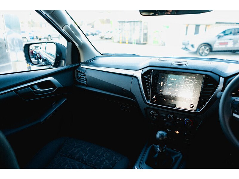 Used Isuzu D-Max 2025 for sale - 77080640: Photo 29