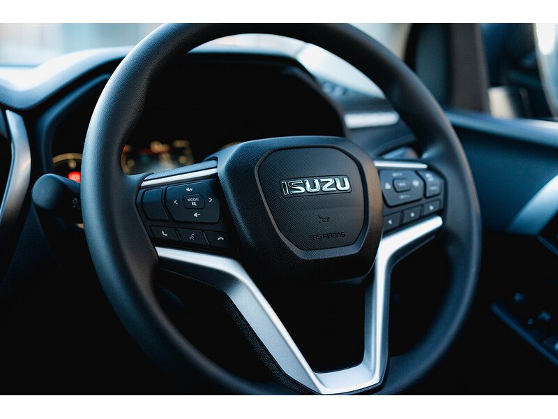 Used Isuzu D-Max 2025 for sale - 77080640: Photo 34