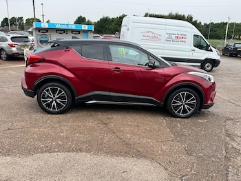 Used Toyota C-HR 2018 for sale - 79359364: Photo