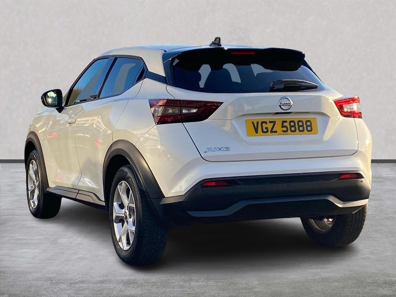 Used Nissan Juke 2021 for sale - 76693343: Photo 2