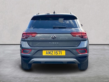 Used Volkswagen T-Roc 2023 for sale - 78542132: Photo