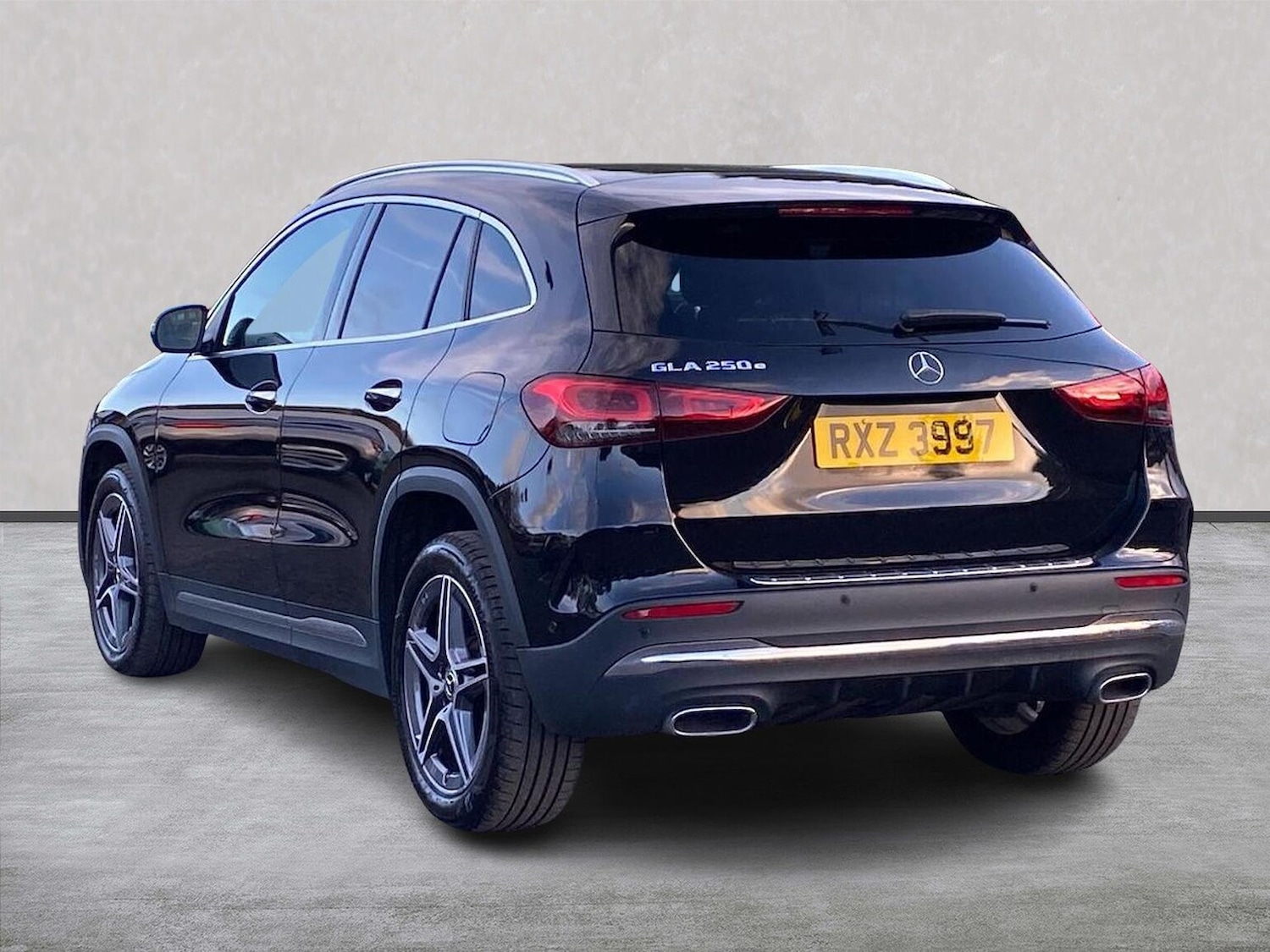 Used Mercedes-Benz GLA 2022 for sale - 76187125: Photo 2