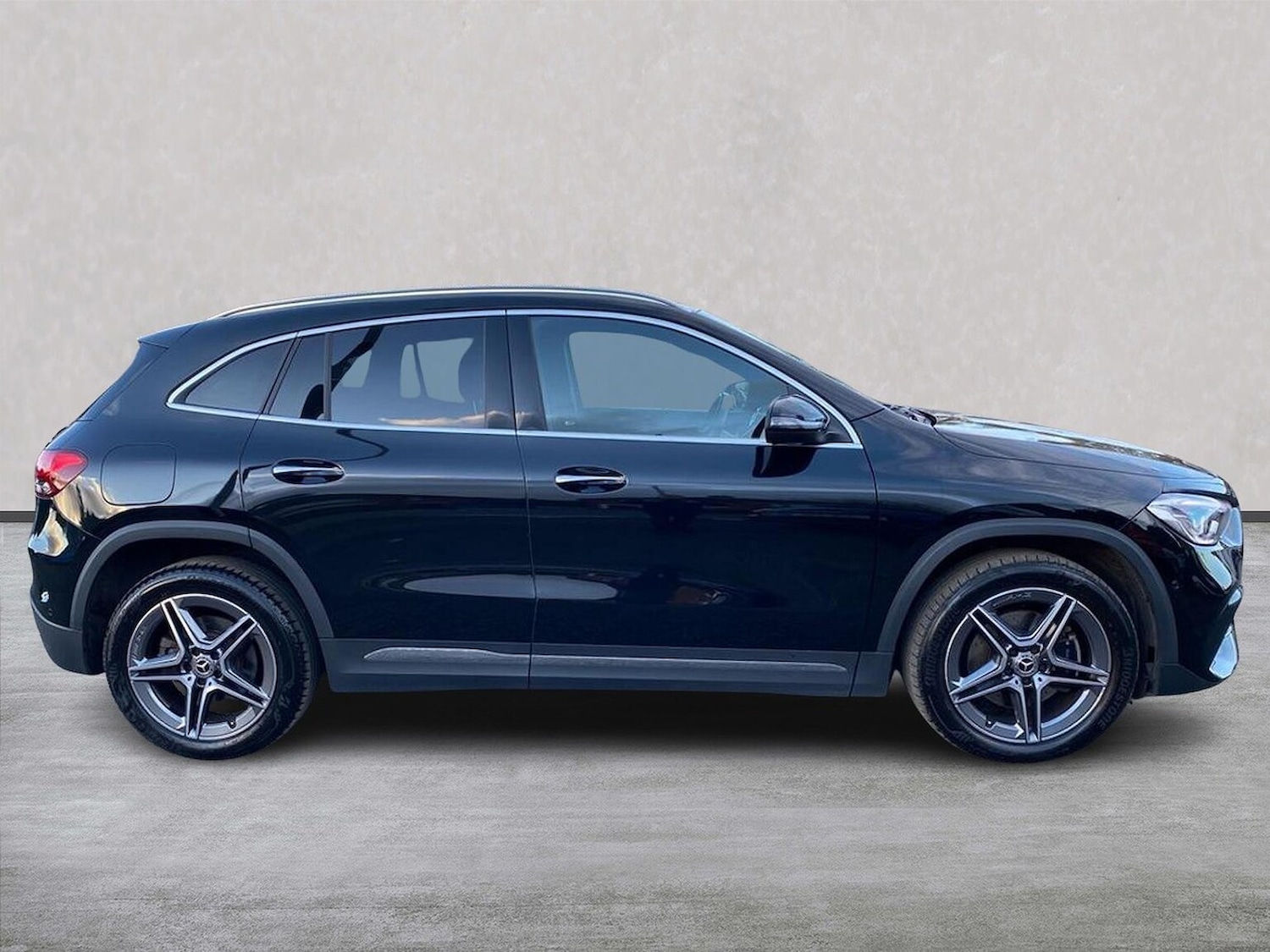 Used Mercedes-Benz GLA 2022 for sale - 76187125: Photo 3