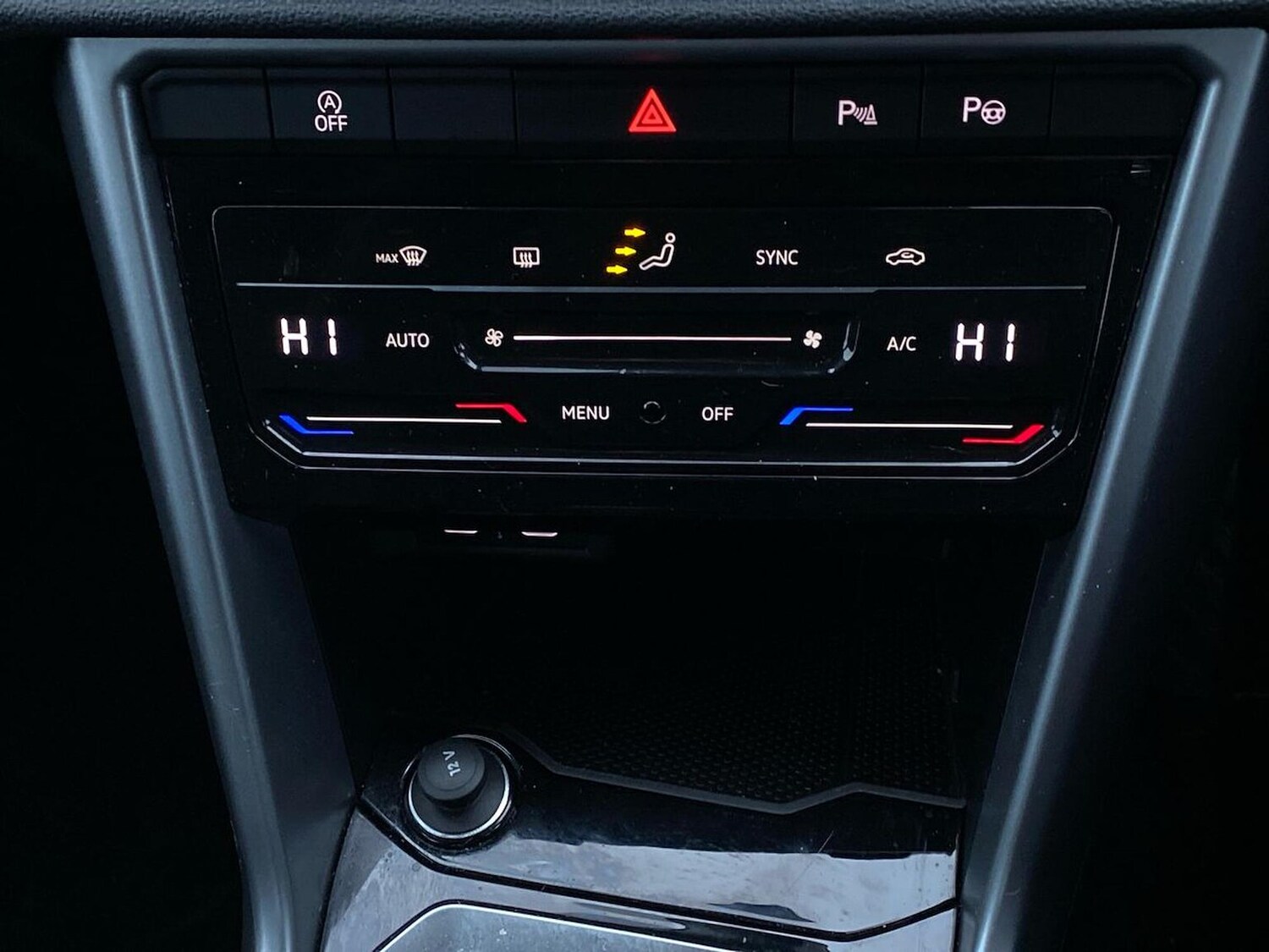 Used Volkswagen T-Roc 2022 for sale - 77489085: Photo 12