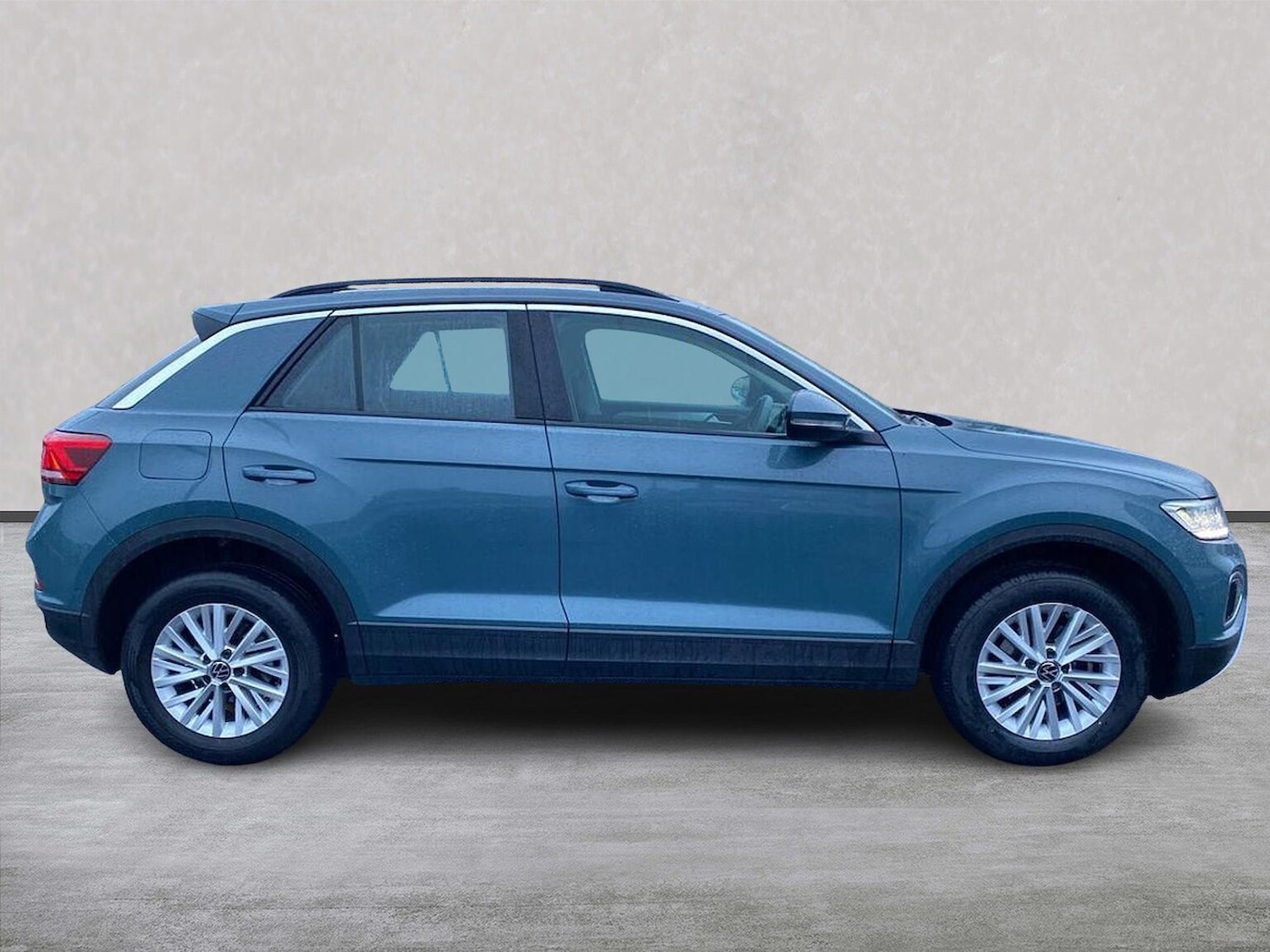 Used Volkswagen T-Roc 2022 for sale - 77489085: Photo 3