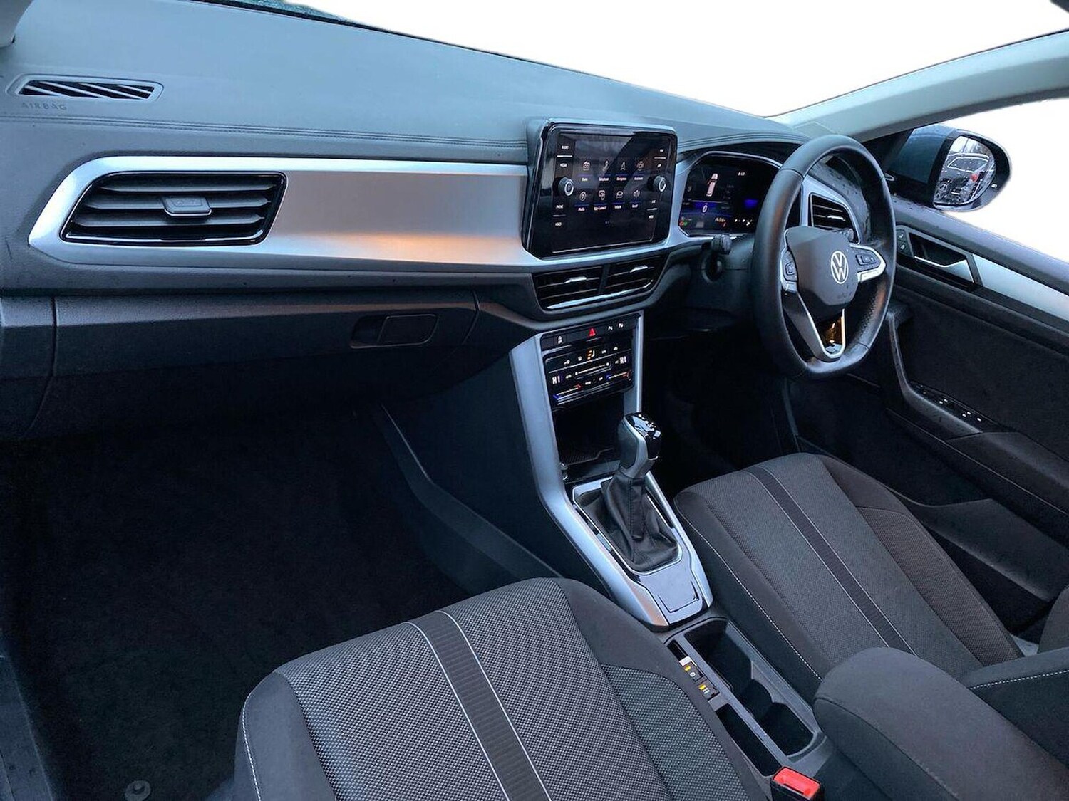 Used Volkswagen T-Roc 2022 for sale - 77489085: Photo 7