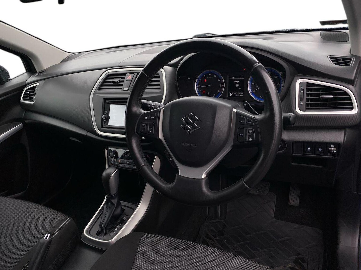 Used Suzuki SX4 S-Cross 2015 for sale - 76134292: Photo 8