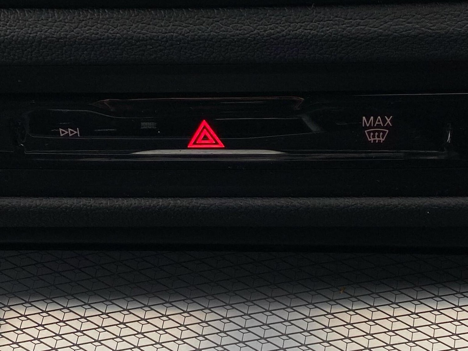 Used BMW 3 Series 2024 for sale - 78192698: Photo 24