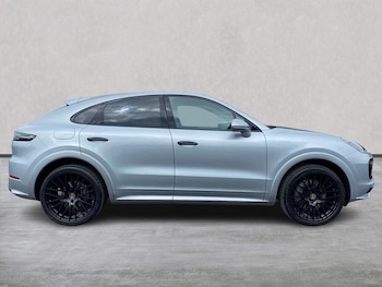 Used Porsche Cayenne 2020 for sale - 75490163: Photo