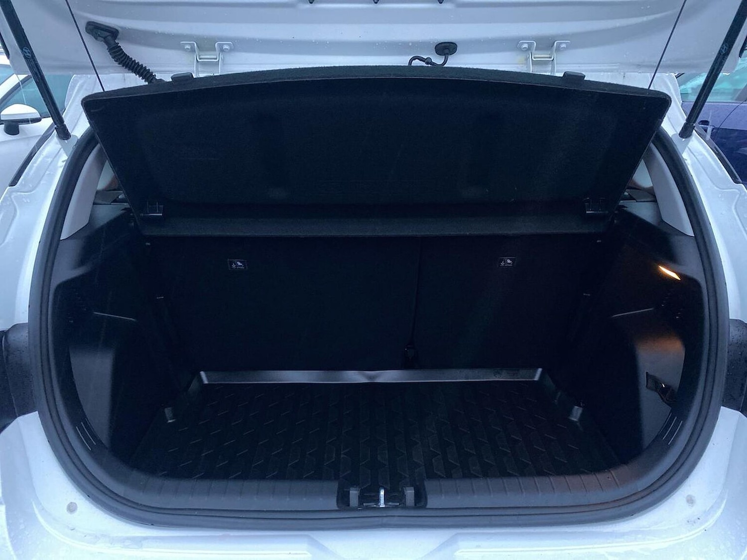 Used Hyundai i20 2024 for sale - 77901627: Photo 17