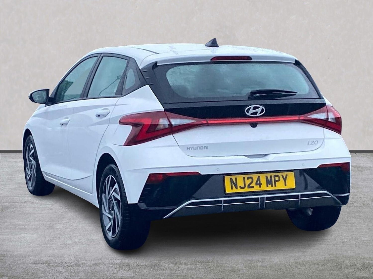 Used Hyundai i20 2024 for sale - 77901627: Photo 2