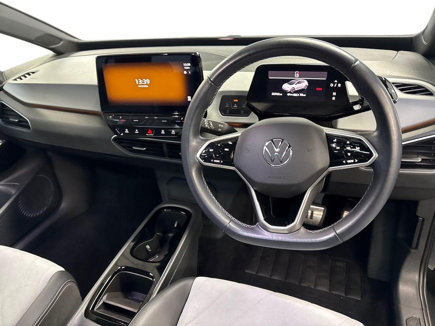 Used Volkswagen ID.3 2023 for sale - 76331113: Photo 9