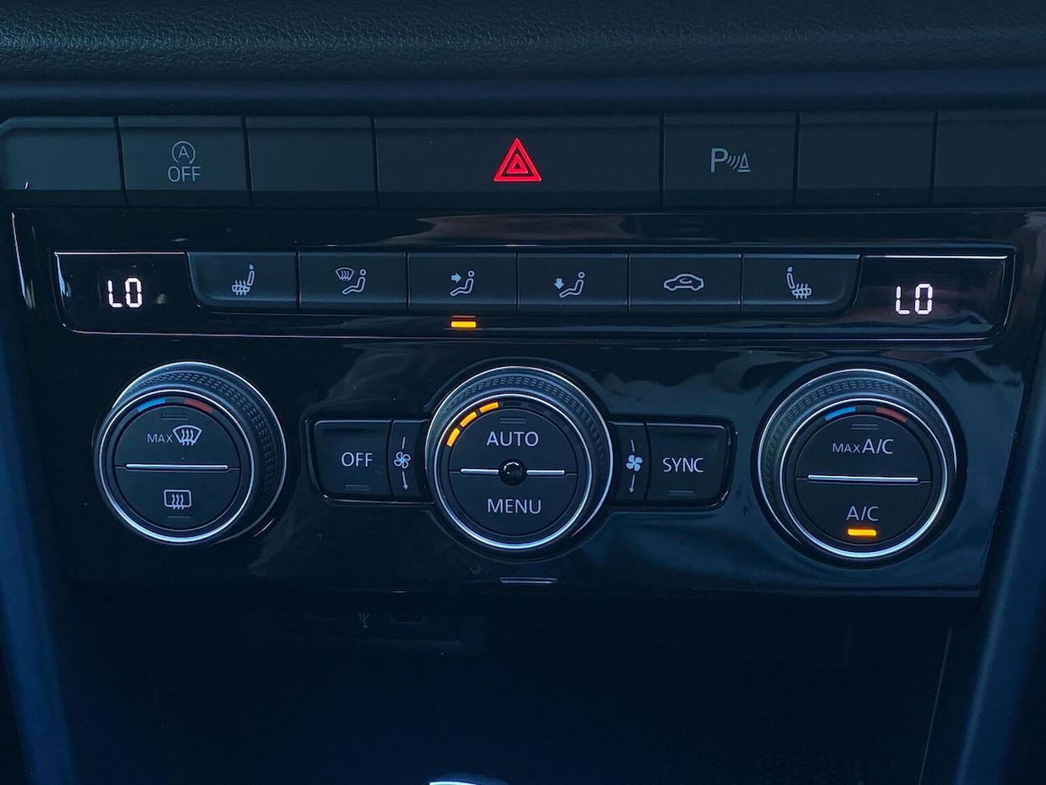 Used Volkswagen T-Roc 2021 for sale - 76114331: Photo 12