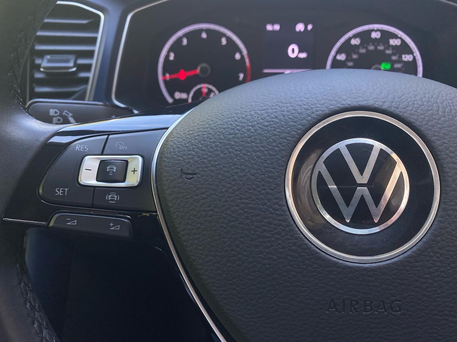 Used Volkswagen T-Roc 2021 for sale - 76114331: Photo 26