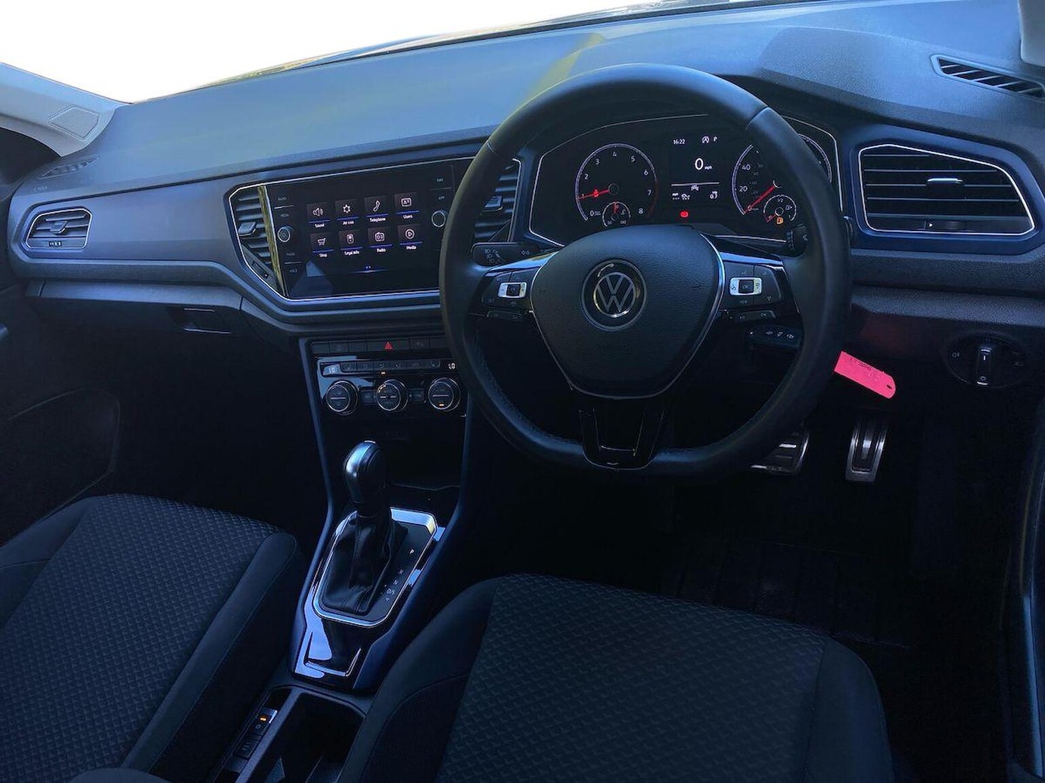 Used Volkswagen T-Roc 2021 for sale - 76114331: Photo 8