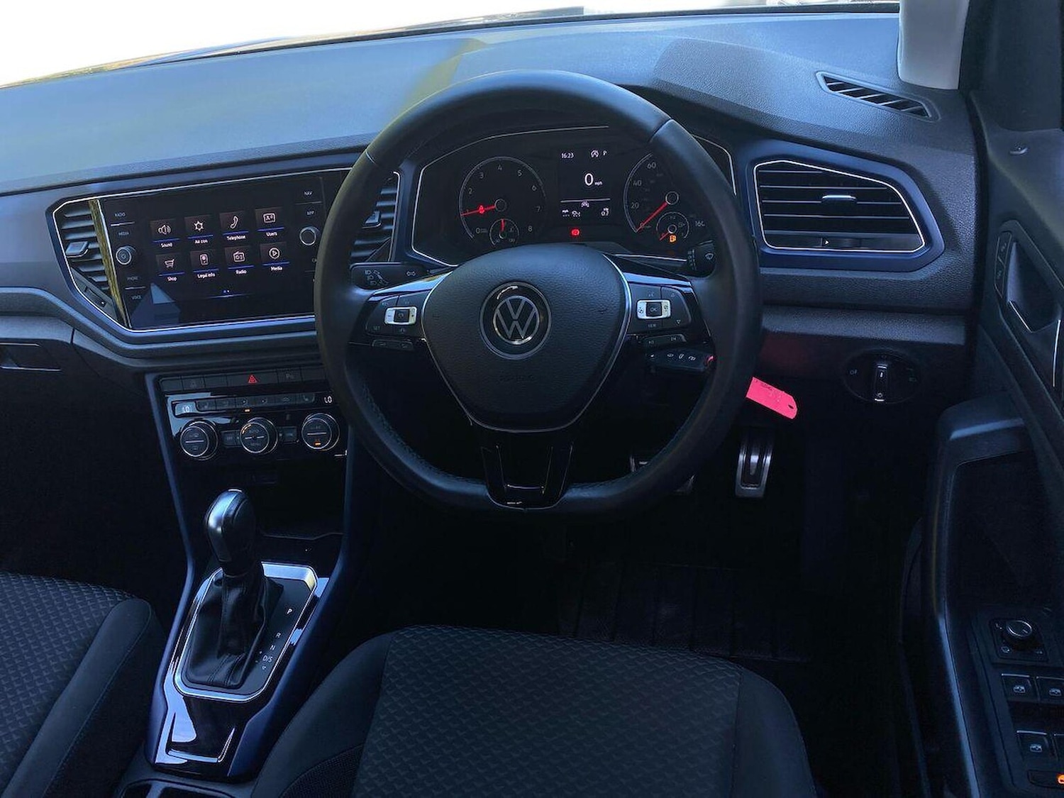 Used Volkswagen T-Roc 2021 for sale - 76114331: Photo 9