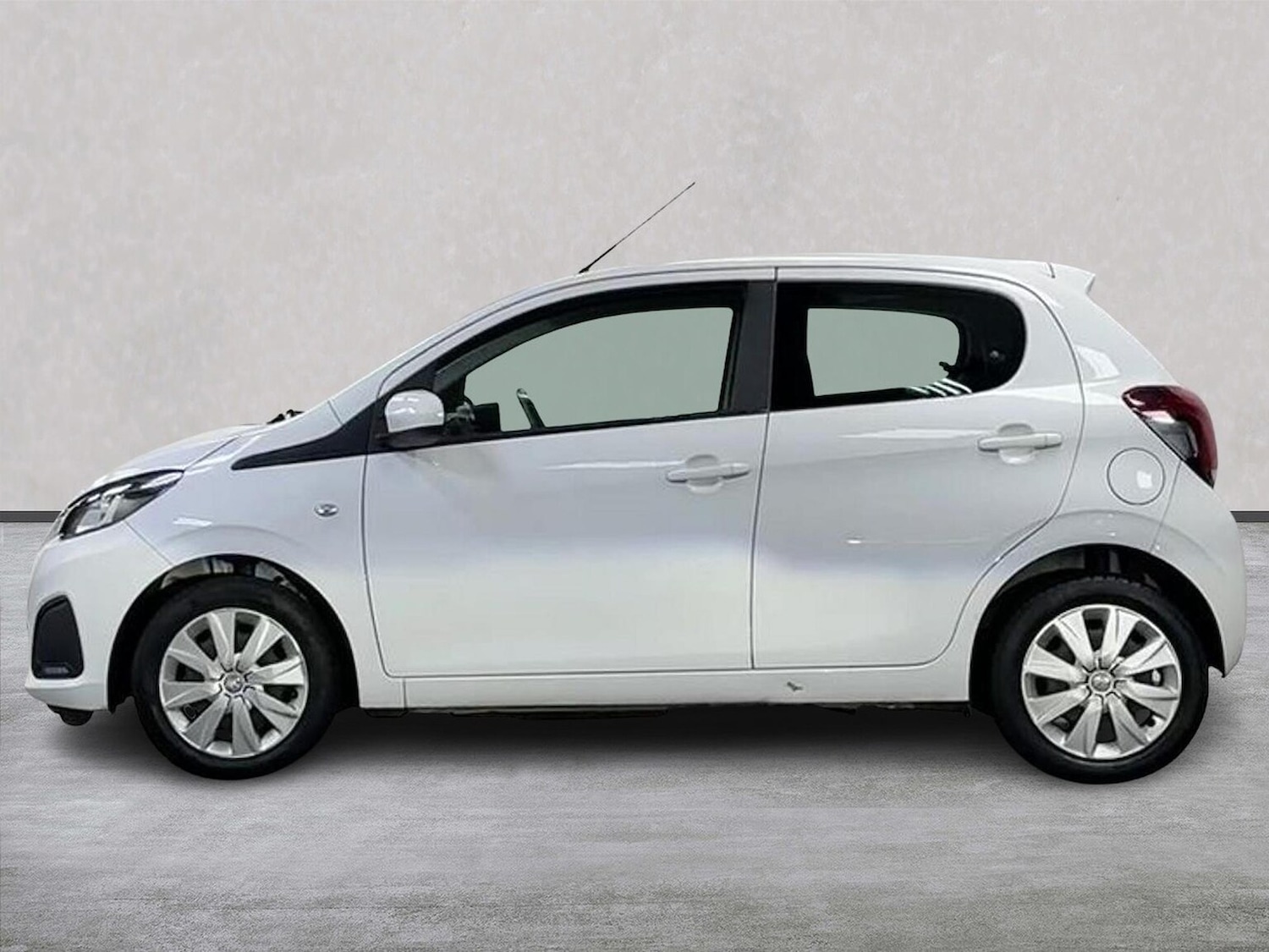 Used Peugeot 108 2022 for sale - 77676353: Photo 19