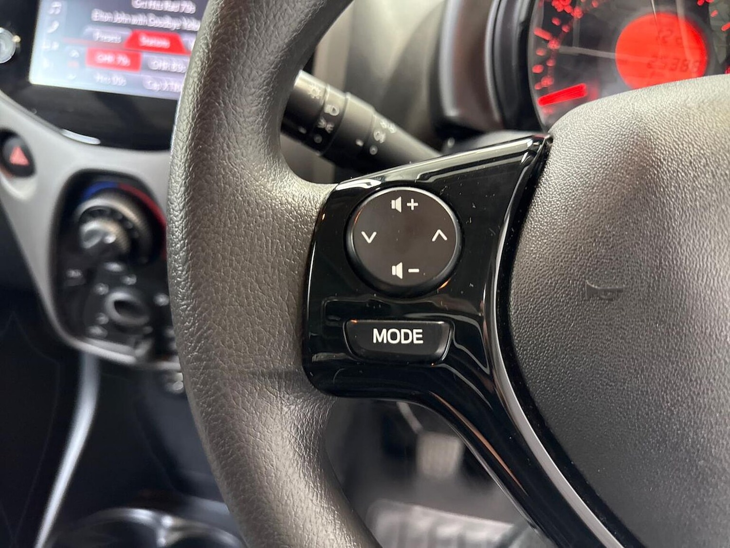 Used Peugeot 108 2022 for sale - 77676353: Photo 24