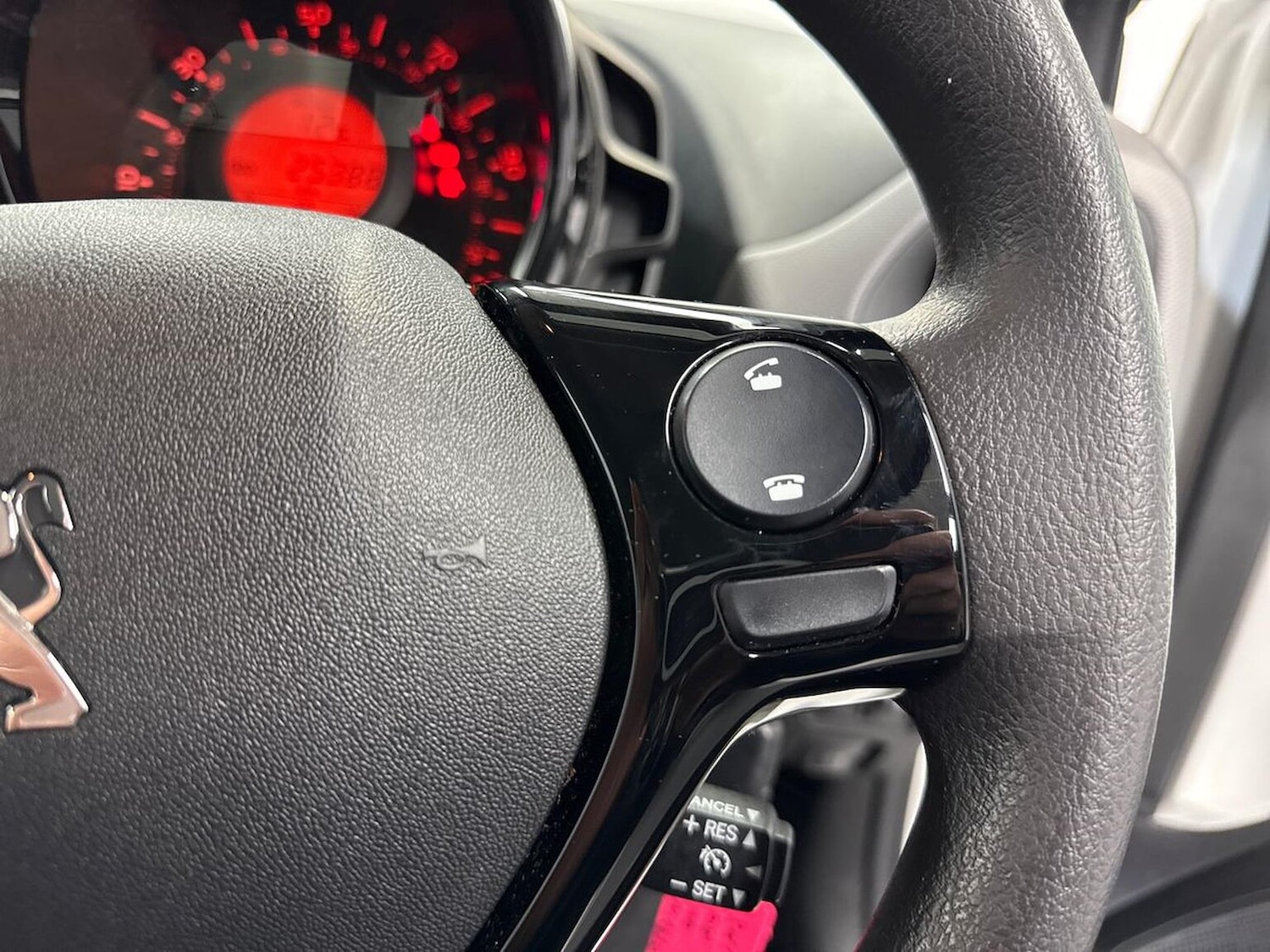 Used Peugeot 108 2022 for sale - 77676353: Photo 25