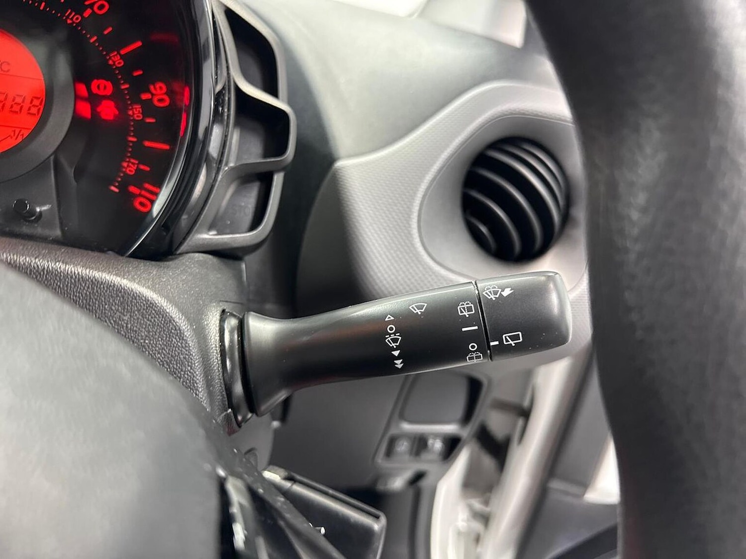 Used Peugeot 108 2022 for sale - 77676353: Photo 27