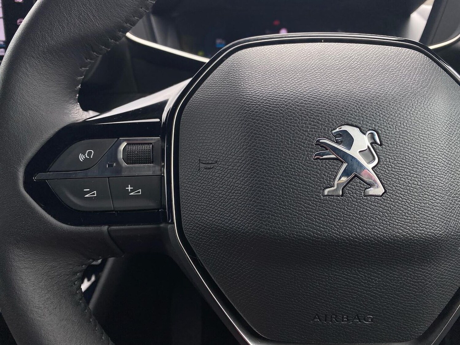 Used Peugeot 2008 2023 for sale - 78211157: Photo 29