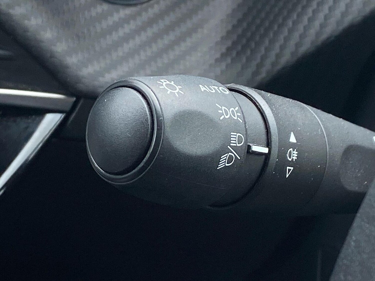 Used Peugeot 2008 2023 for sale - 78211157: Photo 31