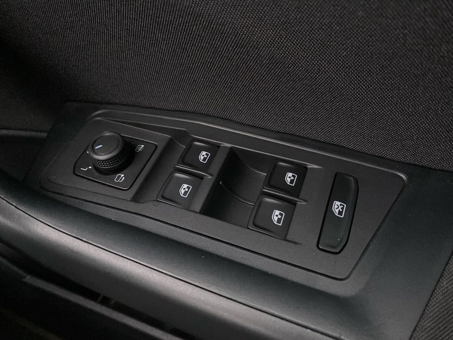 Used Volkswagen T-Roc 2022 for sale - 76807509: Photo 21