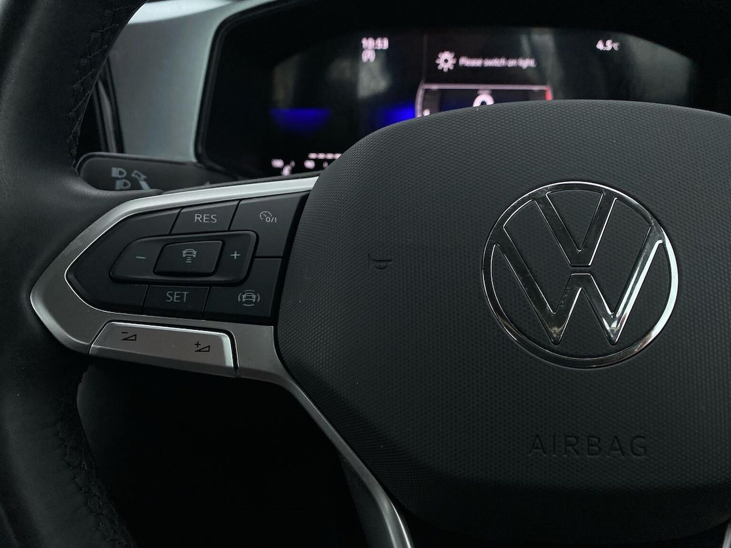 Used Volkswagen T-Roc 2022 for sale - 76807509: Photo 26