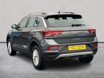 Used Volkswagen T-Roc 2022 for sale - 76807509: Photo