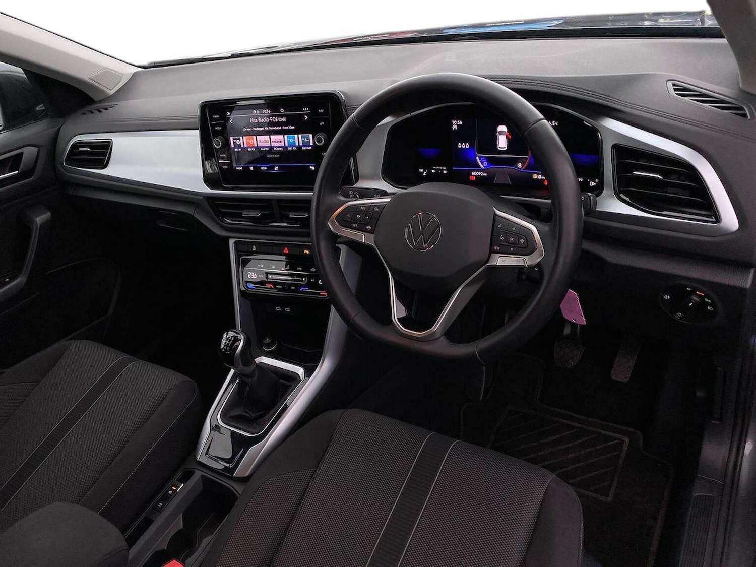 Used Volkswagen T-Roc 2022 for sale - 76807509: Photo 8