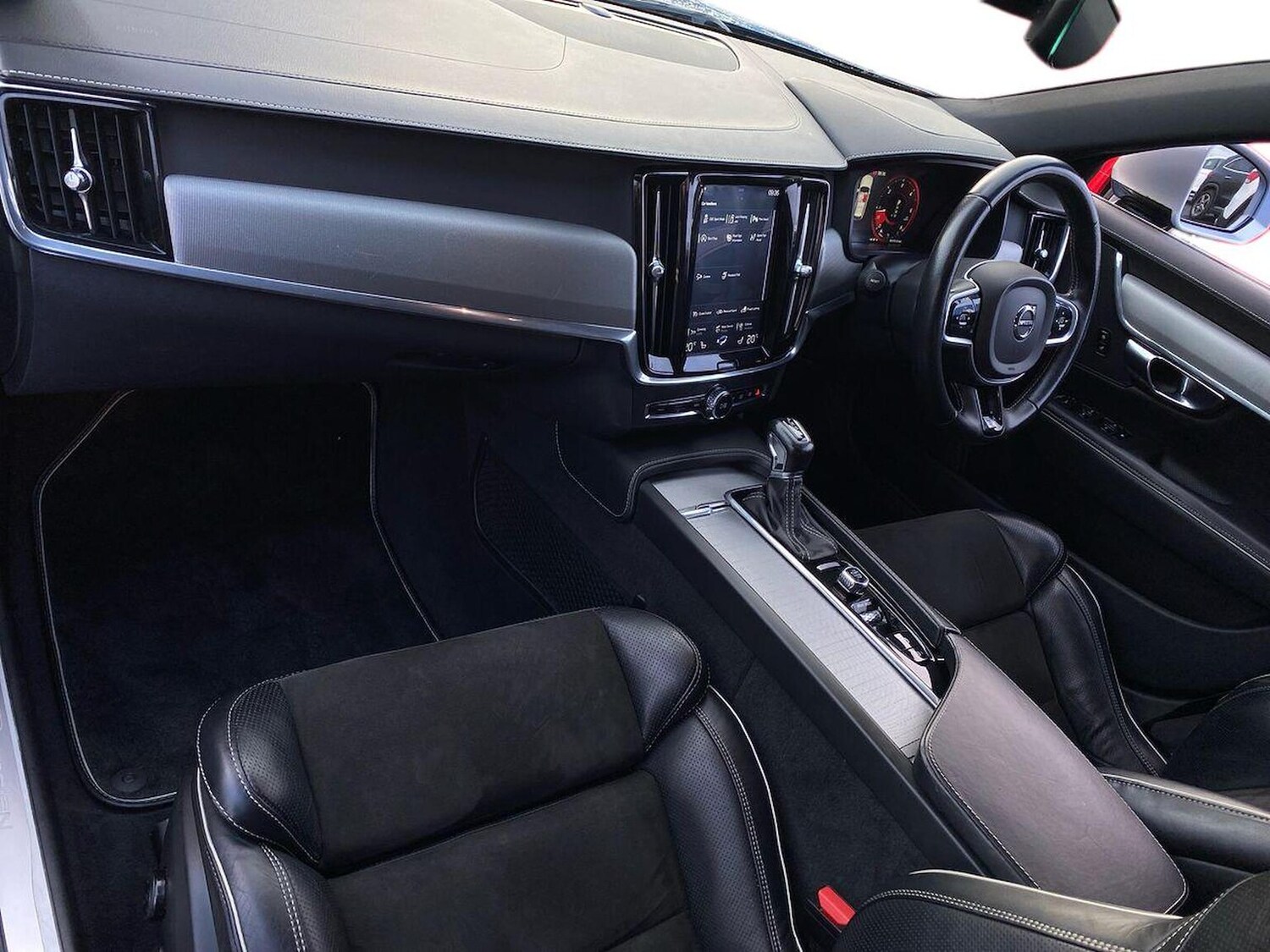 Used Volvo V90 2018 for sale - 76477268: Photo 7