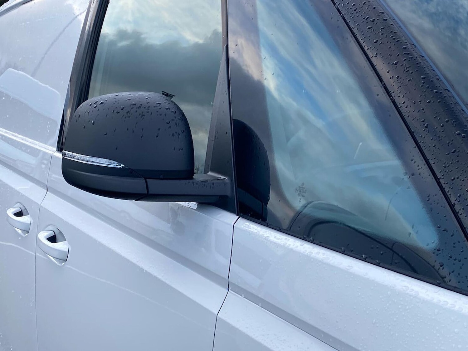 Used Volkswagen ID.Buzz 2023 for sale - 77983988: Photo 32