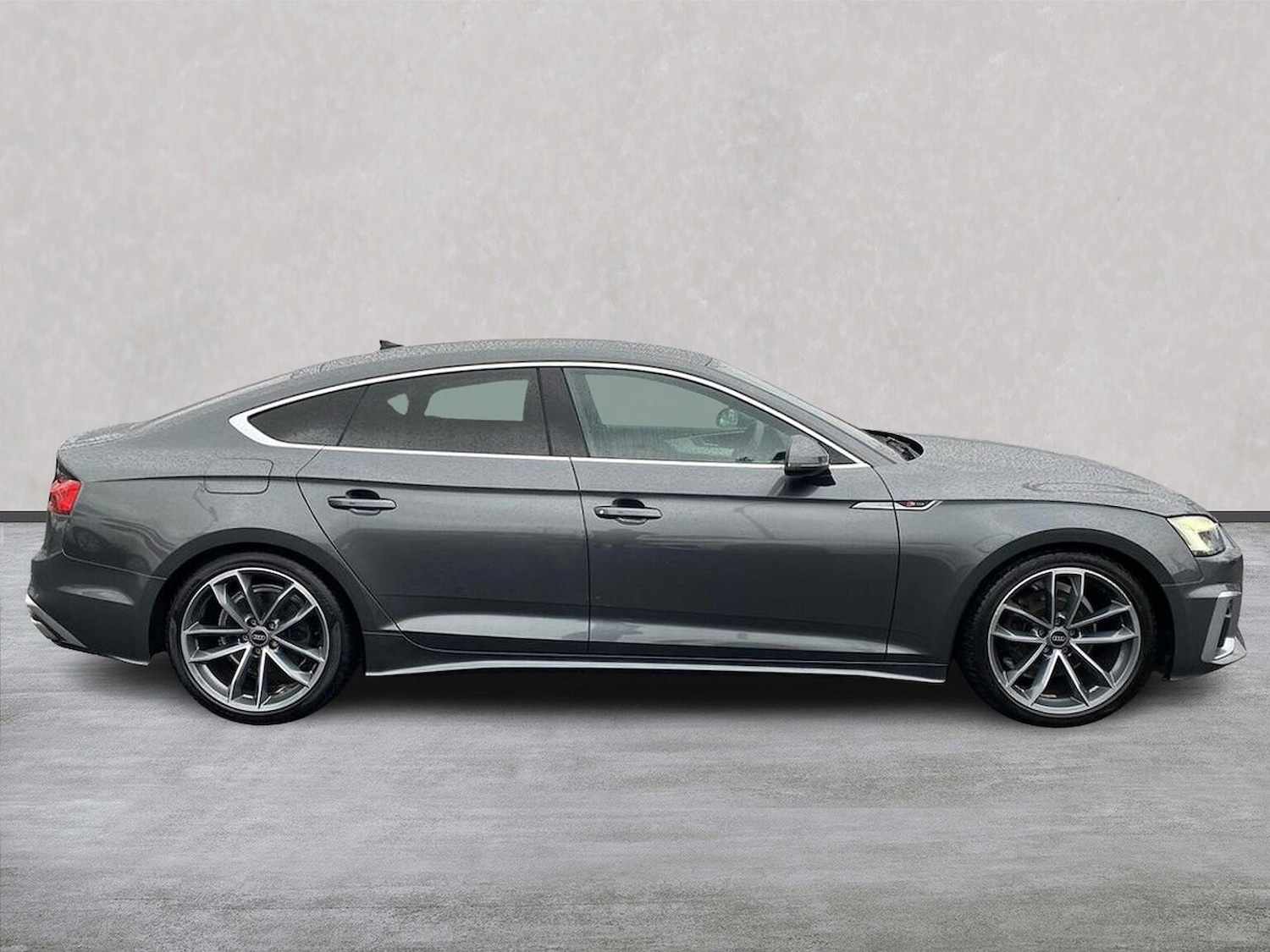 Used Audi A5 2022 for sale - 77802104: Photo 3