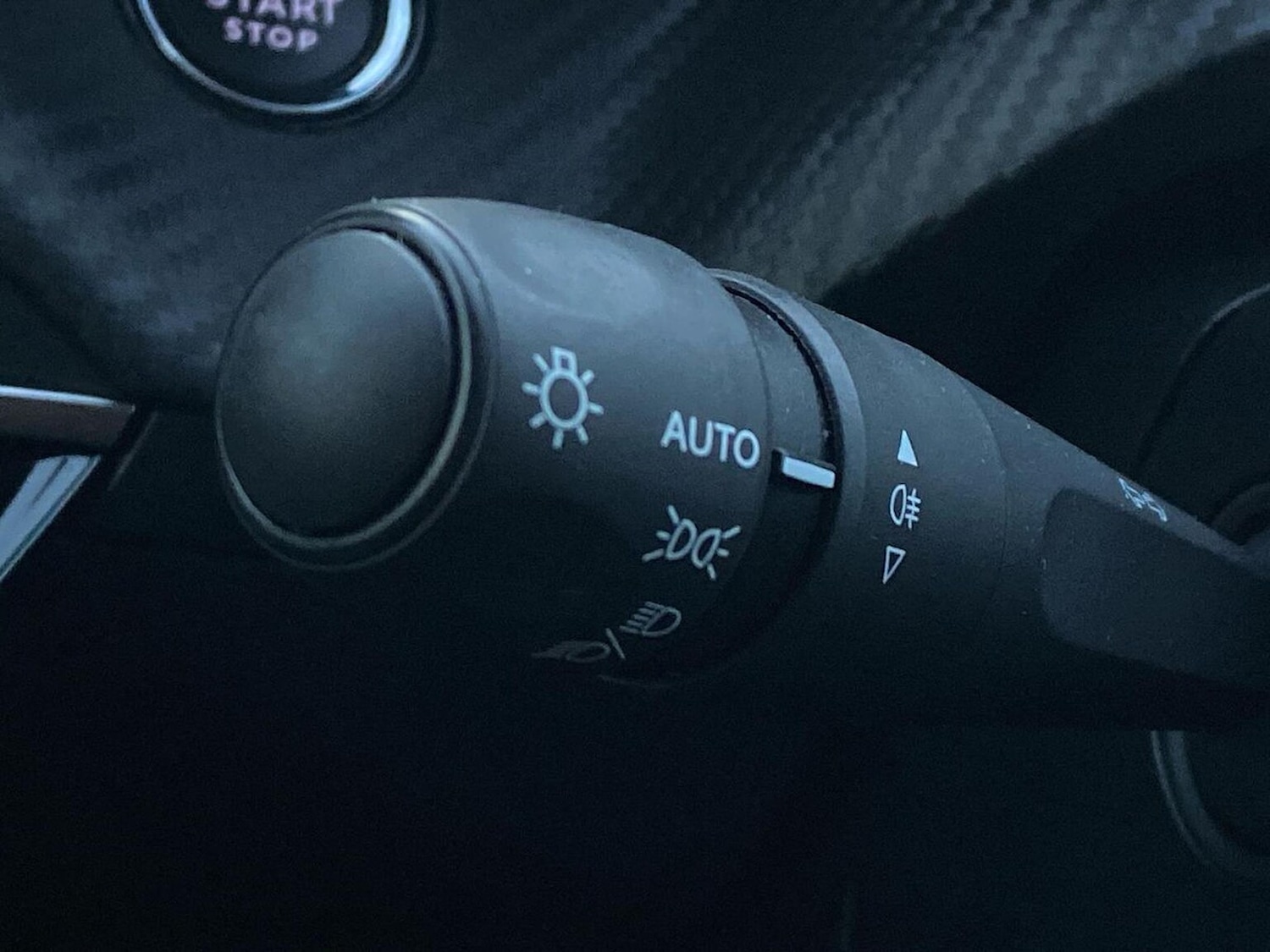 Used Peugeot 2008 2022 for sale - 77065747: Photo 28