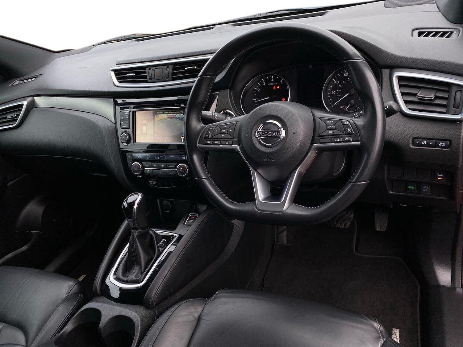 Used Nissan Qashqai 2018 for sale - 77973941: Photo 9