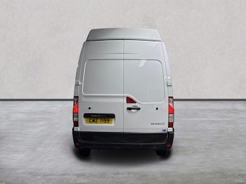 Used Renault Master 2024 for sale - 77984018: Photo