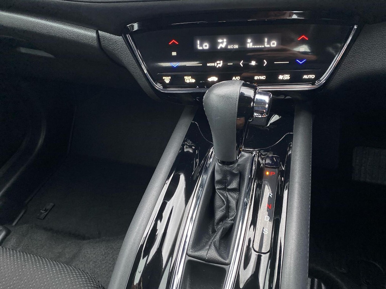 Used Honda HR-V 2018 for sale - 76035805: Photo 13