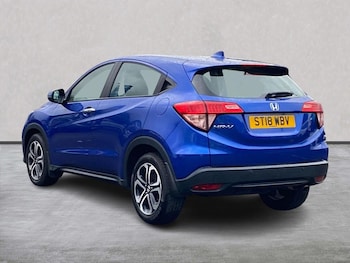 Used Honda HR-V 2018 for sale - 76035805: Photo 2