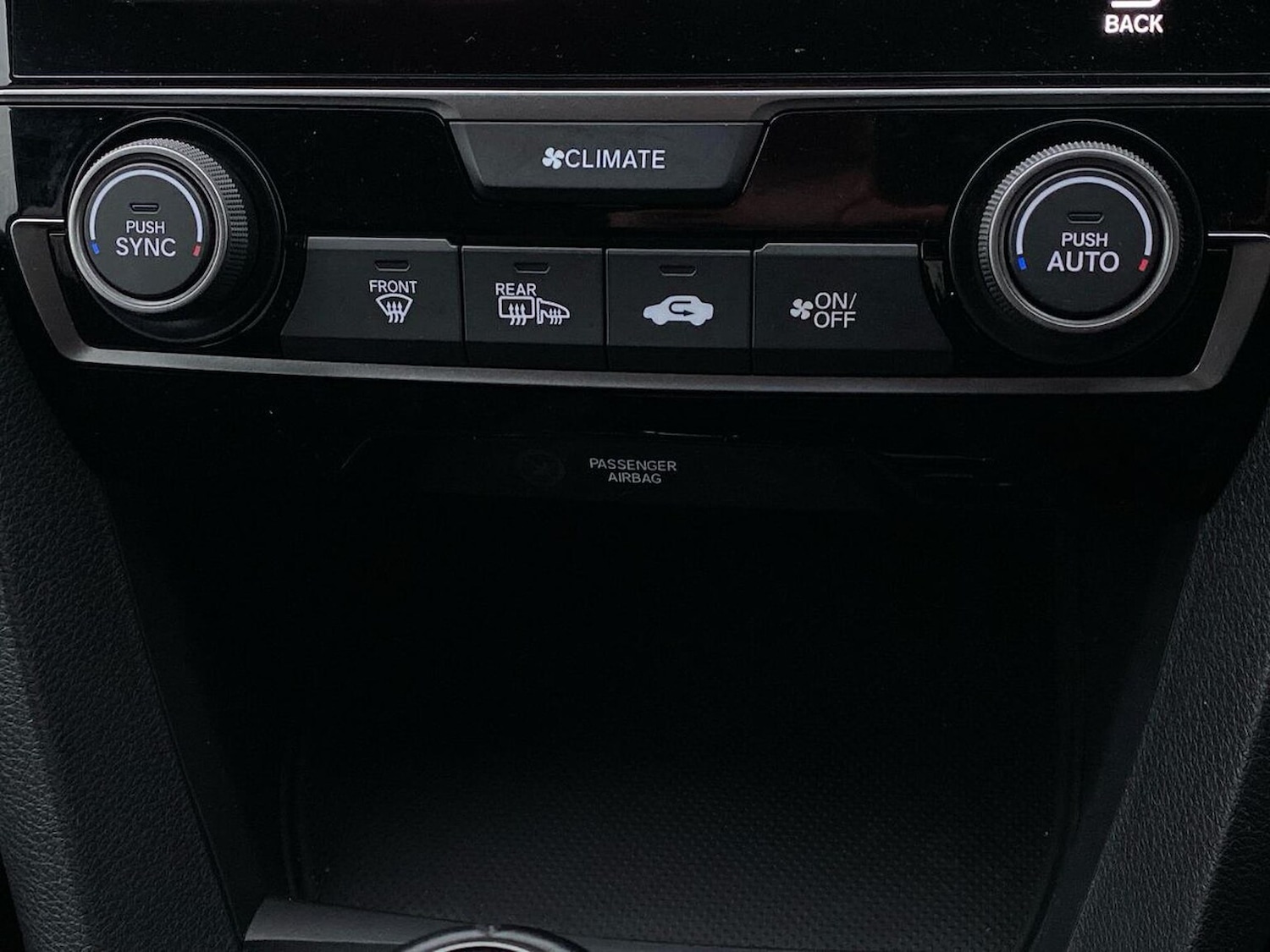 Used Honda Civic 2019 for sale - 76968963: Photo 12