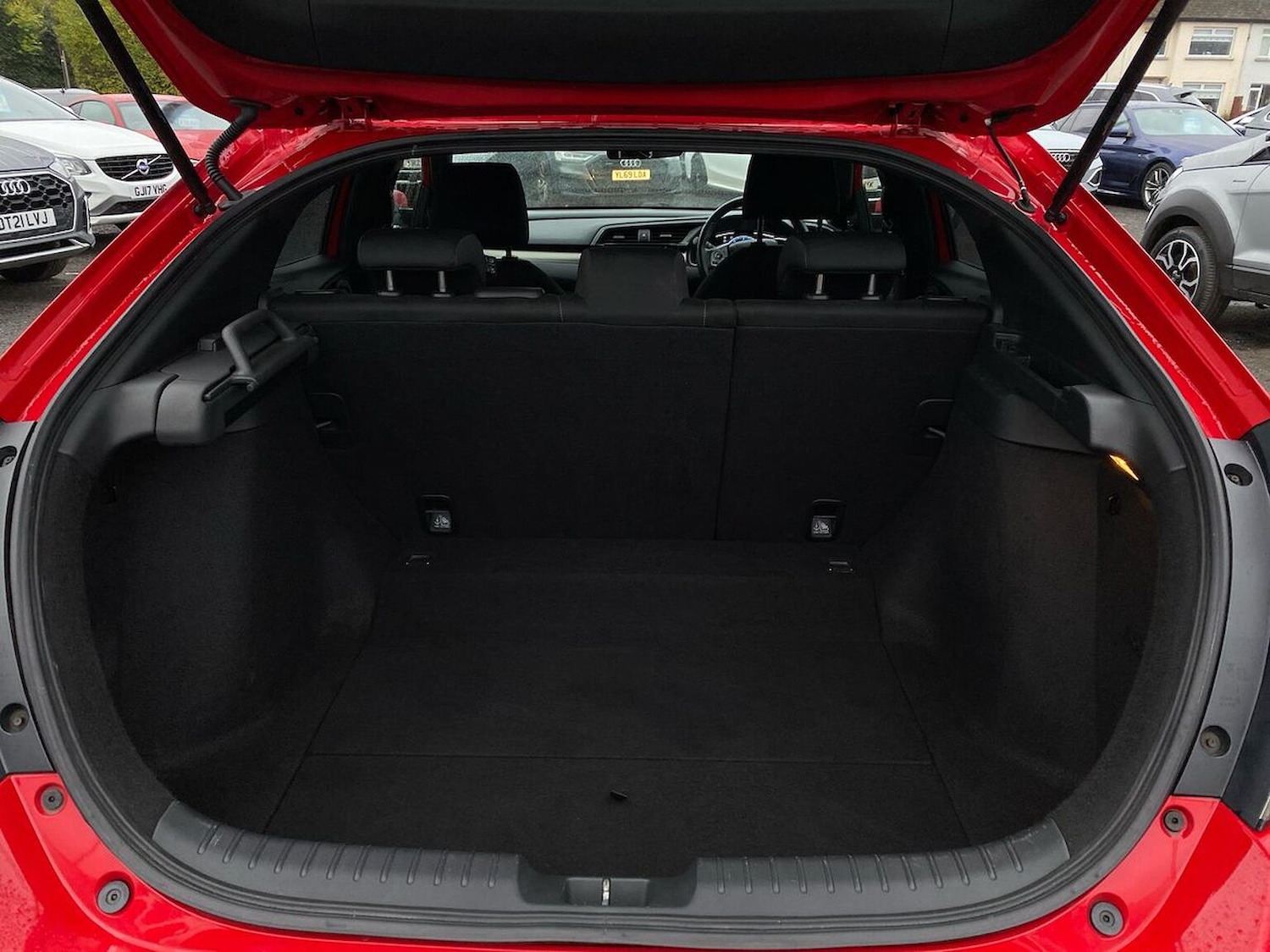 Used Honda Civic 2019 for sale - 76968963: Photo 17