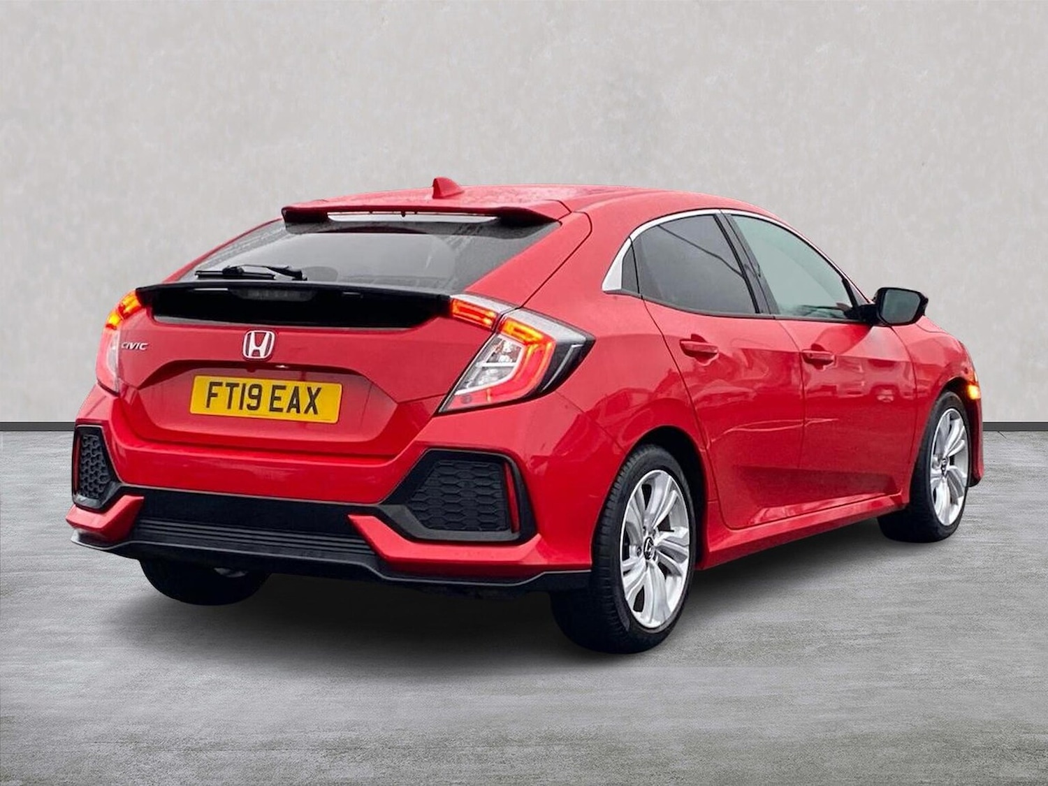 Used Honda Civic 2019 for sale - 76968963: Photo 18