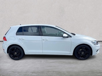 Used Volkswagen Golf 2019 for sale - 78566899: Photo