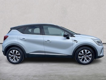 Used Renault Captur 2021 for sale - 79557240: Photo