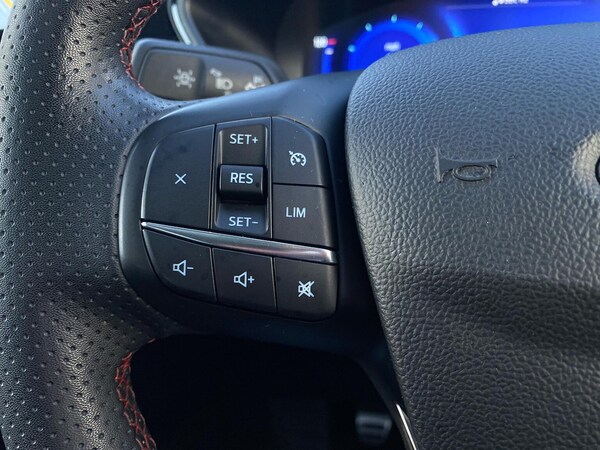 Used Ford Kuga 2023 for sale - 75490799: Photo 27