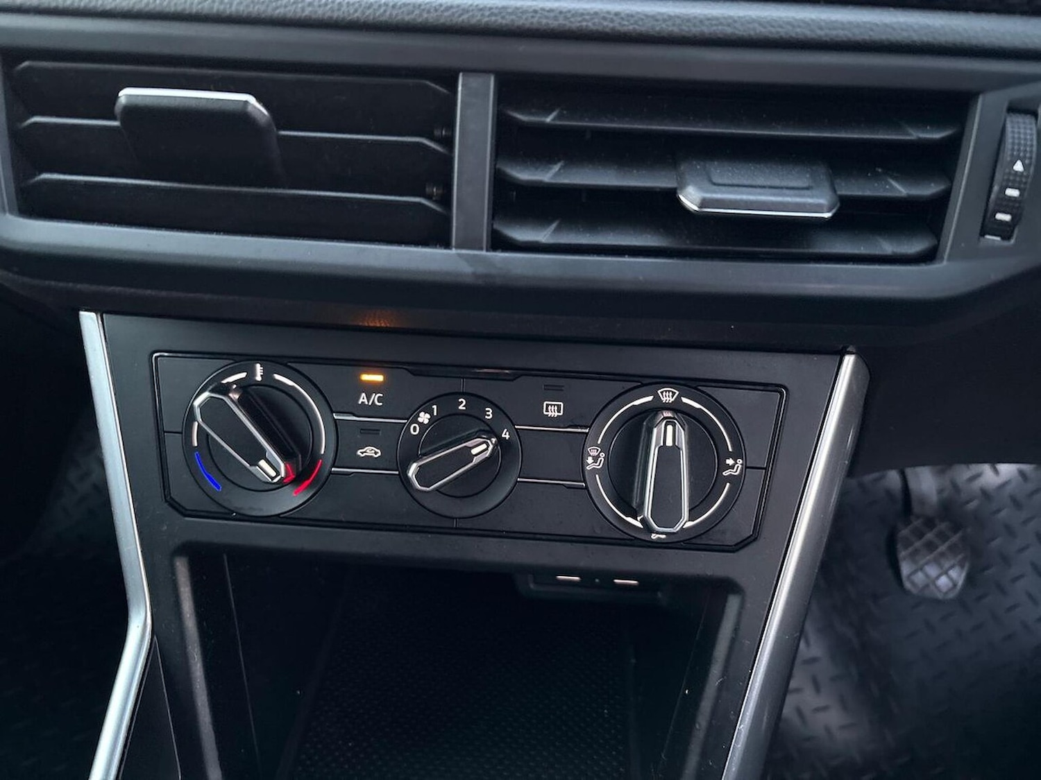 Used Volkswagen Polo 2022 for sale - 76931603: Photo 23