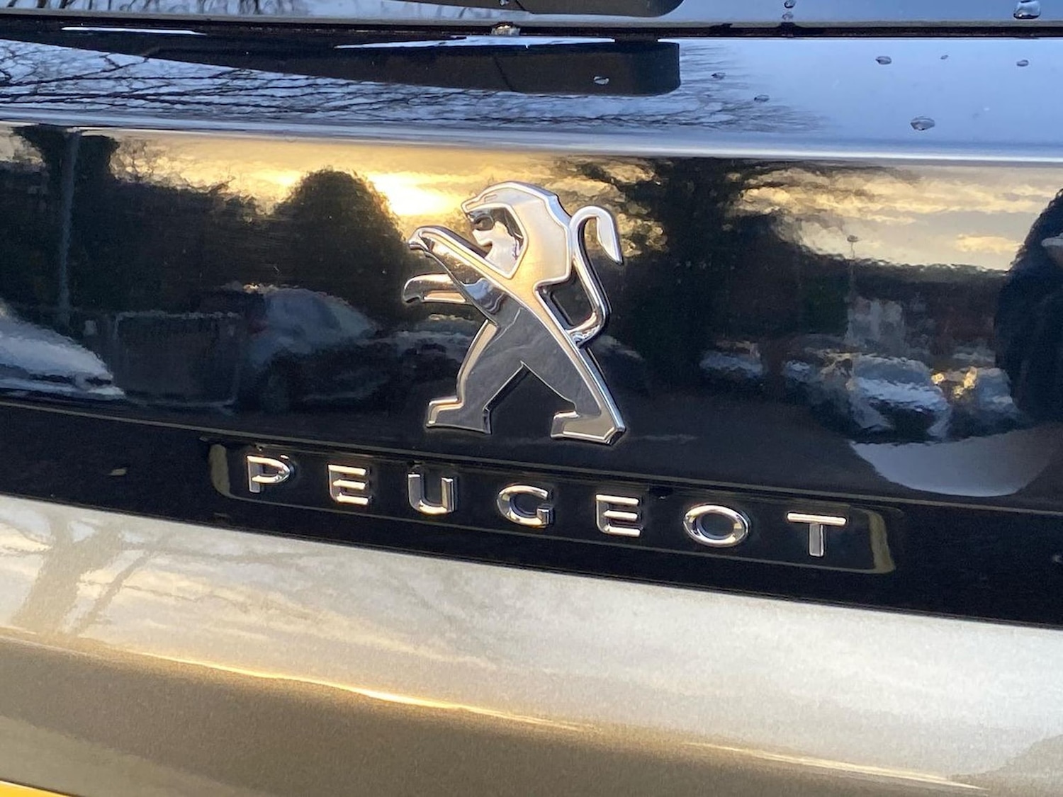 Used Peugeot 3008 2020 for sale - 76945901: Photo 32